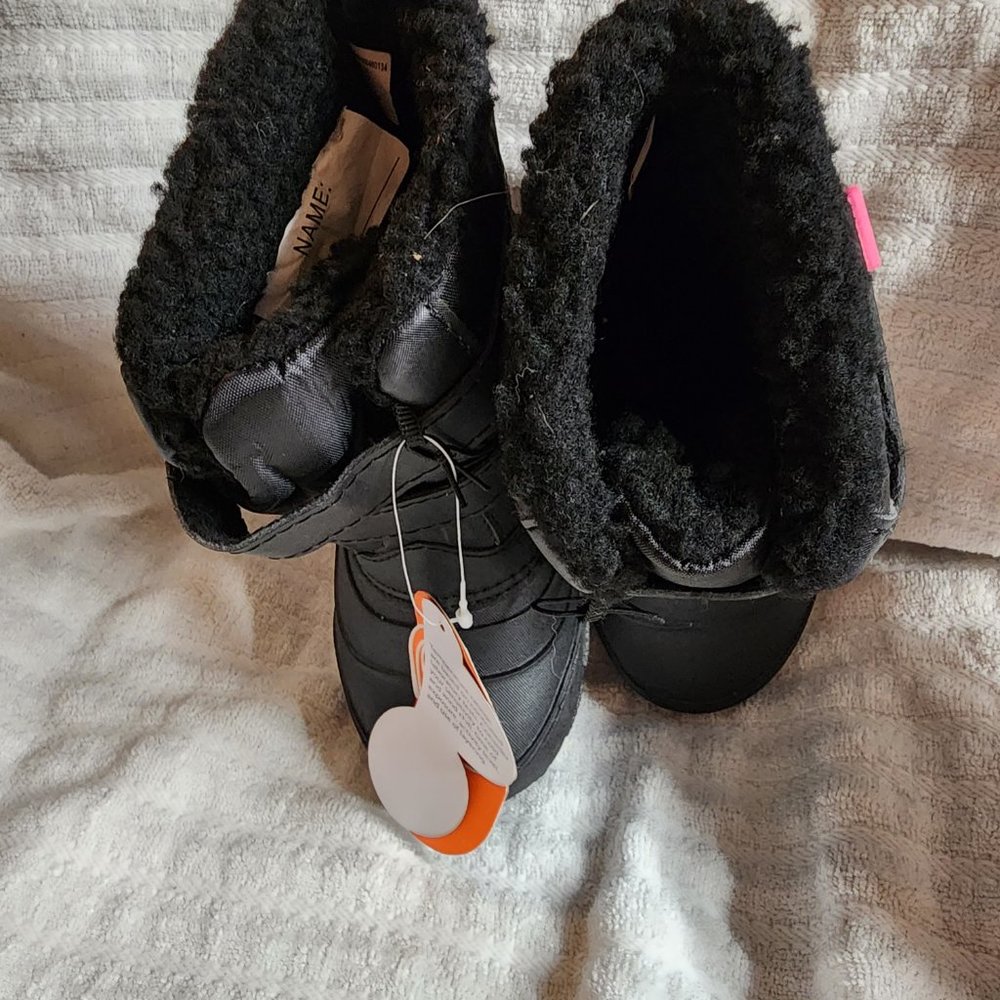 Wonder Nation Girls Winter Boots - Picture 5 of 6
